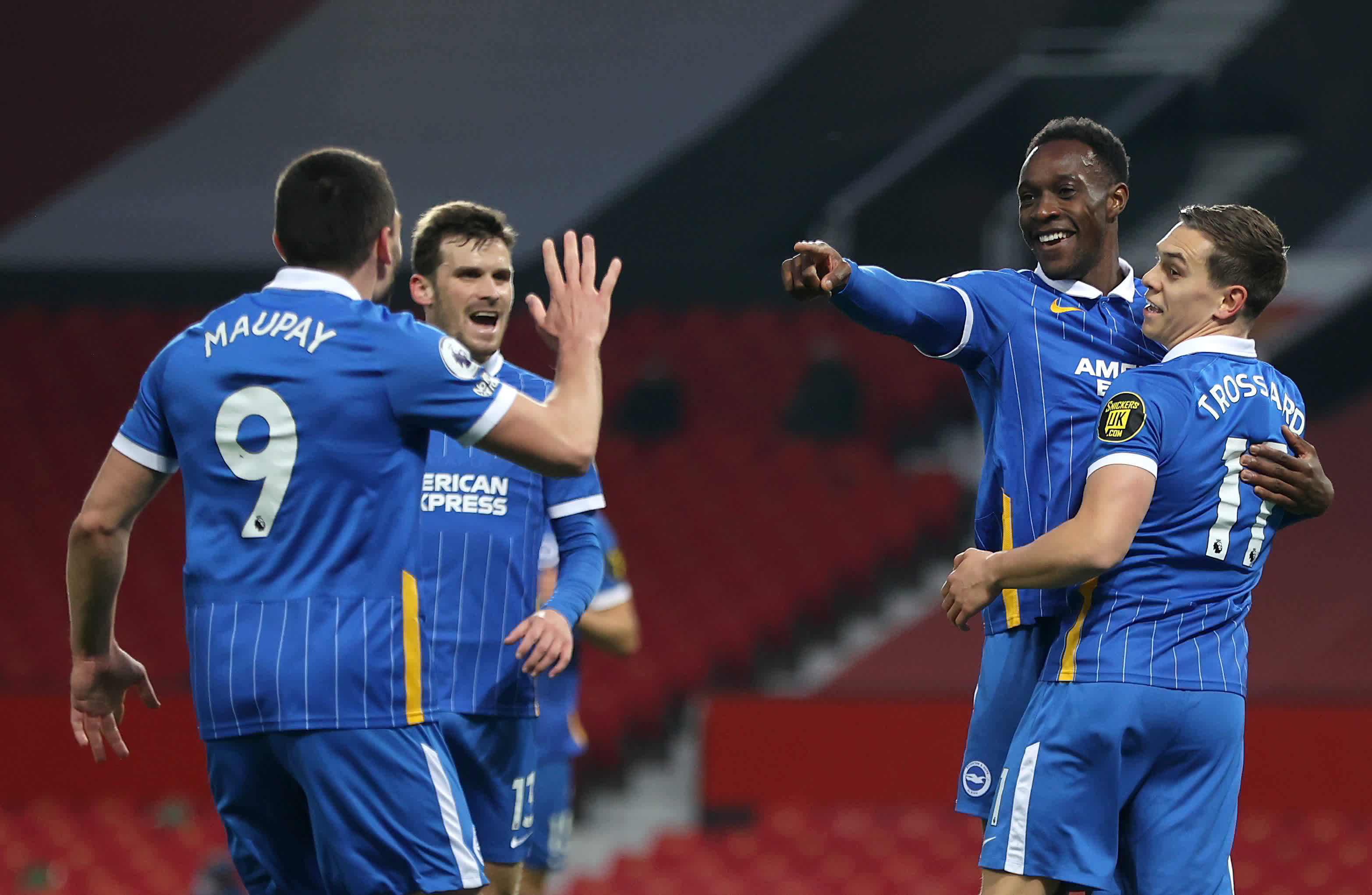 观众热情高 观众热情高